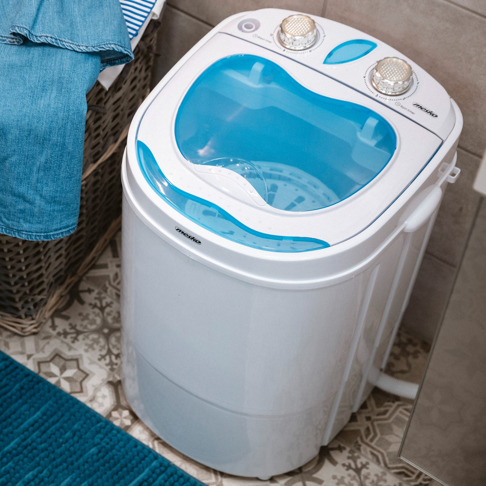 MESKO MS 8053 3 kg 580 W - cestovní pračka s odstředivkou | Finesio.cz